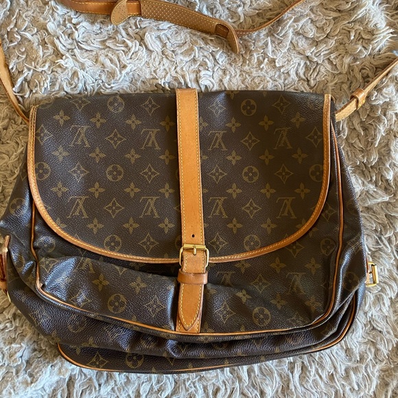 Handbags - LOUIS VUITTON Saumur 35 Monogram